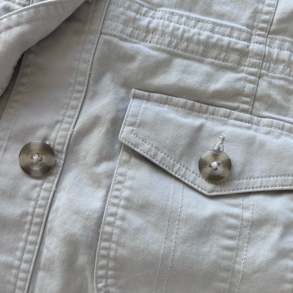 L.L.Bean tan cotton utility jacket. Preppy. Military inspired. EUC. Travel. Work - Picture 12 of 16